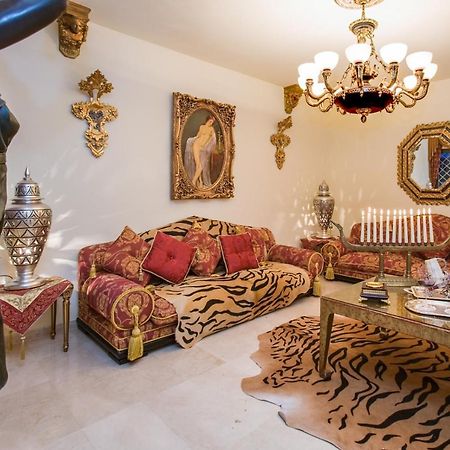 Royal Roman Empire Marbella Exterior photo